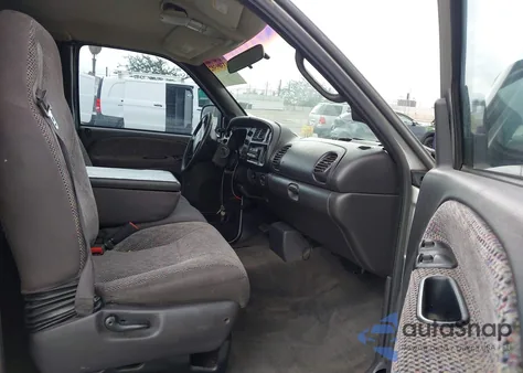 2001 Dodge Ram 1500 St из США, поврежденный, VIN 1B7HC13Y81J558062